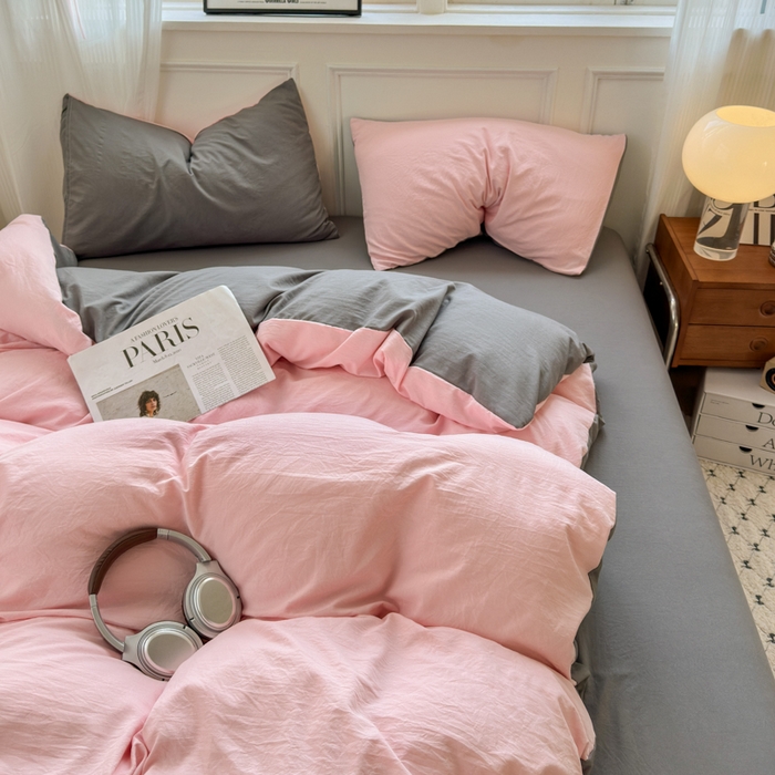 91家纺网 家纺一手货源 找家纺 冕悠家纺 2025新款A类105克超柔褶皱水洗棉拼色四件套 樱花粉+岩灰