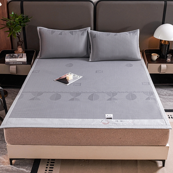 91家纺网 家纺一手货源 找家纺 梵克保罗 2025新款7A抗菌母婴级纯乙纶PE刺绣凉感丝豆豆席 叶子-灰