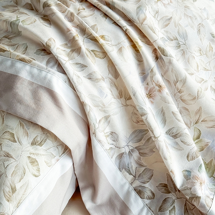 91家纺网 家纺一手货源 找家纺 巧玲珑 2025新款60支A类进口数码印花美式双拼四季款长绒棉四件套 秋叶原