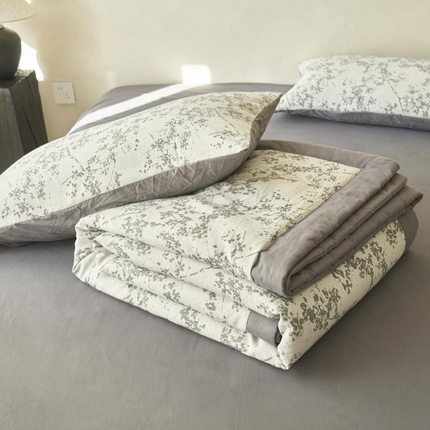 91家纺网 家纺一手货源 找家纺 （总）寐绸家纺 2025新款纯棉水洗棉三层繁花提花大豆纤维夏被四件套