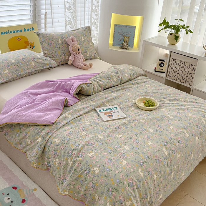 91家纺网 家纺一手货源 找家纺 星巴k家纺 2025新款A类水洗双层纱大豆纤维夏被夏凉被空调被 花园兔