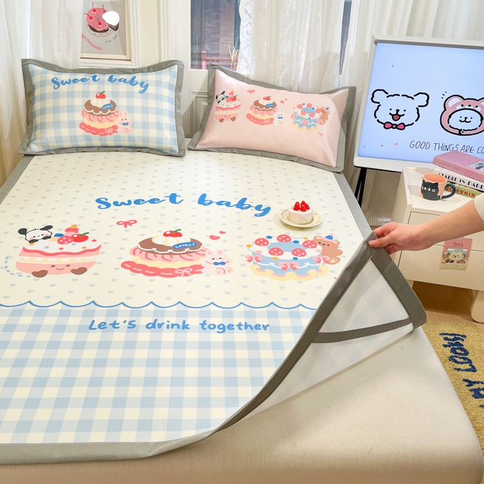 91家纺网 家纺一手货源 找家纺 柒月 2025新款大版数码印花碳光冰丝席 蛋糕派对