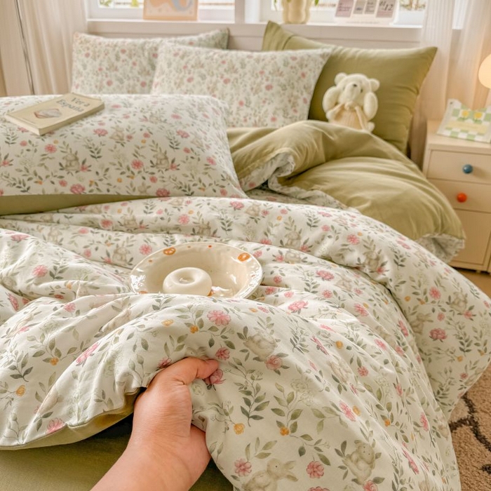 91家纺网 家纺一手货源 找家纺 2025新款40s全棉双层纱圆角吊边款四件套 仙女兔