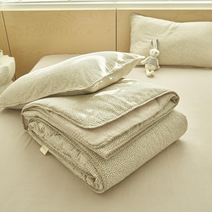 91家纺网 家纺一手货源 找家纺 寐绸家纺 2025新款纯棉双层纱印花大豆纤维夏被四件套 双层纱-半夏