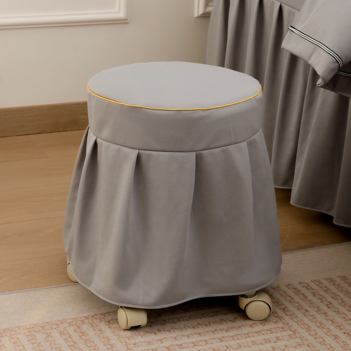 91家纺网 家纺一手货源 找家纺 千姿坊美 容床罩 2025新款永恒美 容床四件套 601永恒灰色