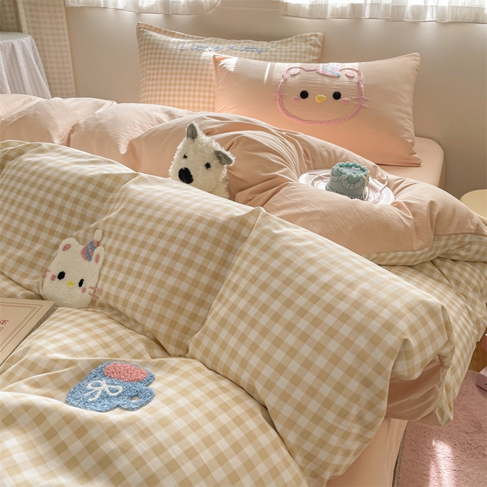 91家纺网 家纺一手货源 找家纺 星座家纺 2025新款水洗棉毛巾绣四件套 笑脸KT 杏格