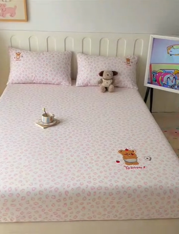 91家纺网 家纺一手货源 找家纺 雅居纺家纺 2025新款全棉老粗布床单床笠 可爱熊