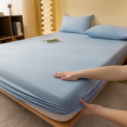 91家纺网 家纺一手货源 找家纺 梵克保罗 2025新款简约纯色亲肤磨毛床笠 天蓝