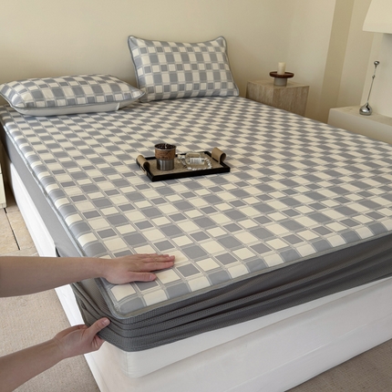 91家纺网 家纺一手货源 找家纺 莱登卡奴 2025新款A类300D冰丝凉席床笠款系列 格调灰色