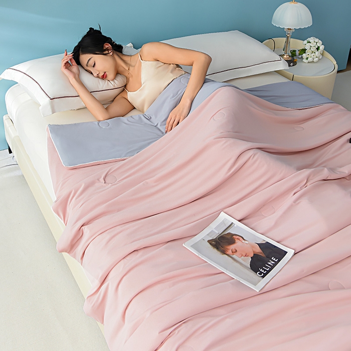 91家纺网 家纺一手货源 找家纺 益多眠 2025年新款凉感丝双拼夏被夏凉被被子被芯 桃粉灰