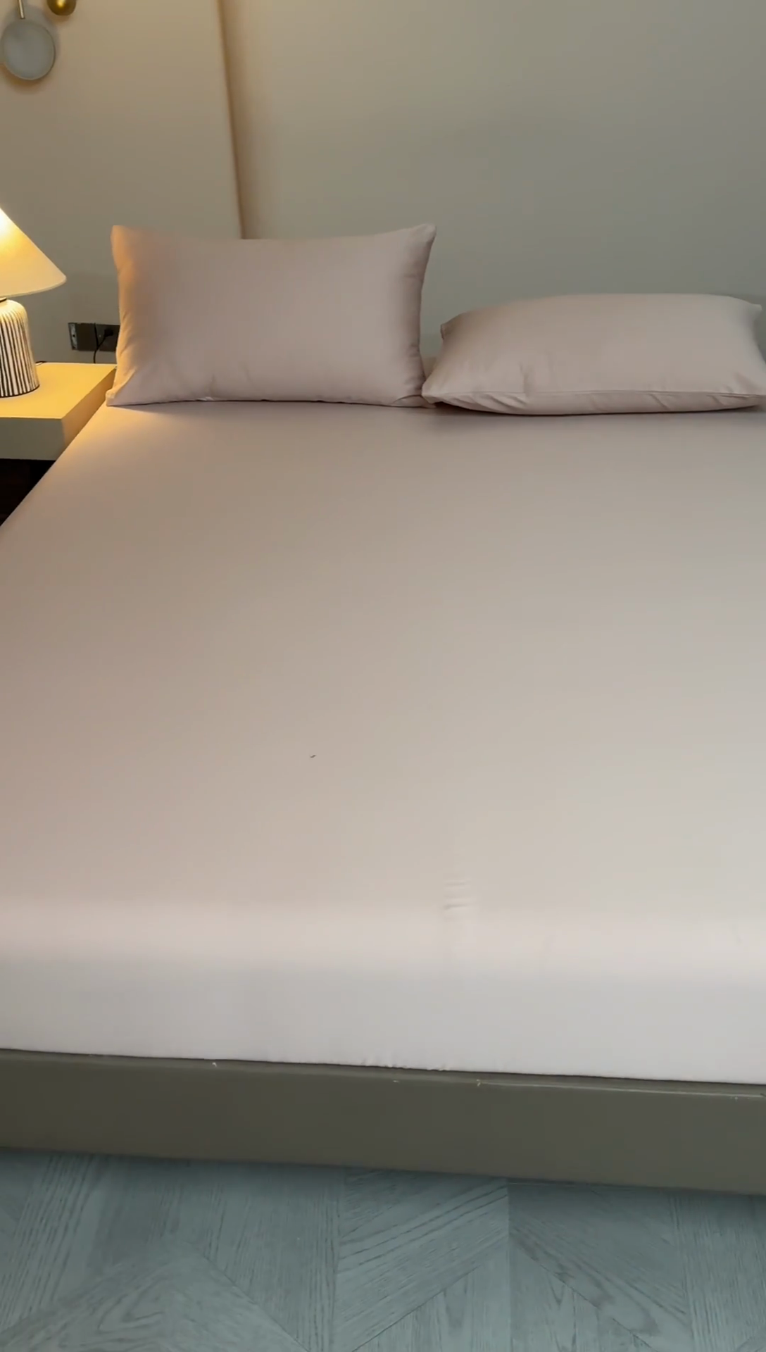 91家纺网 家纺一手货源 找家纺 梵克保罗 2025新款100支50双股全棉单品床笠 50 双股-灰灰粉