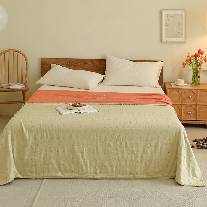 91家纺网 家纺一手货源 找家纺 雯雨2025新款A类全棉四层爱心刺绣纱布毛巾被 爱心绿+橙色