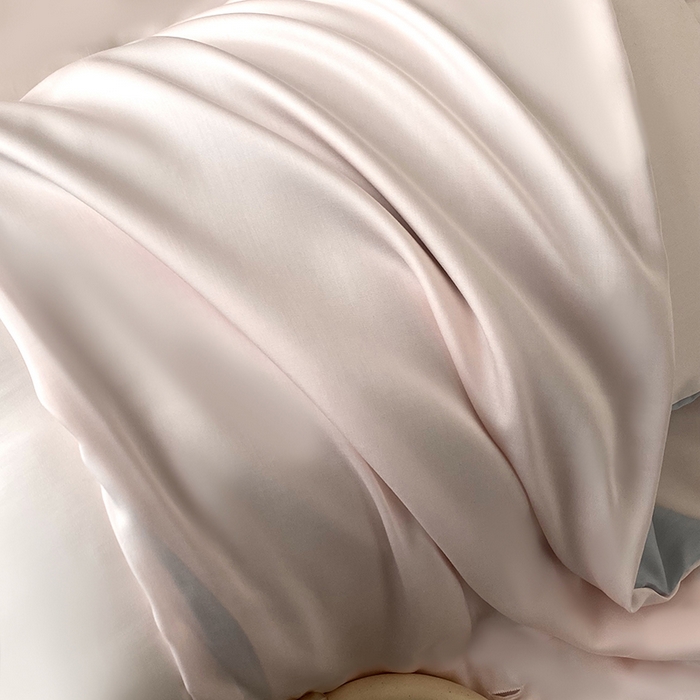 91家纺网 家纺一手货源 找家纺 优悦 2025新款冰丝印花刺绣双拼四件套-漫心 冰莓粉