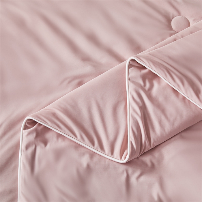 91家纺网 家纺一手货源 找家纺 雯豆家纺 2025夏季新品7A抗菌氨纶凉感丝夏凉被冰丝双人抑菌薄款透气薄被芯 冻冻凉感夏被-烟霞粉