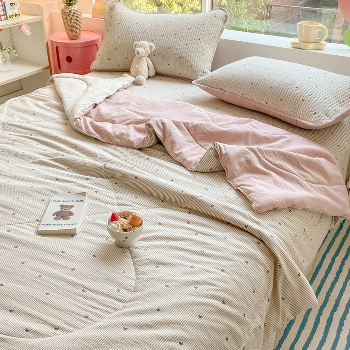 91家纺网 家纺一手货源 找家纺 （总）老帅的工厂店2025新款a类云感双层纱7a抗菌夏被四件套