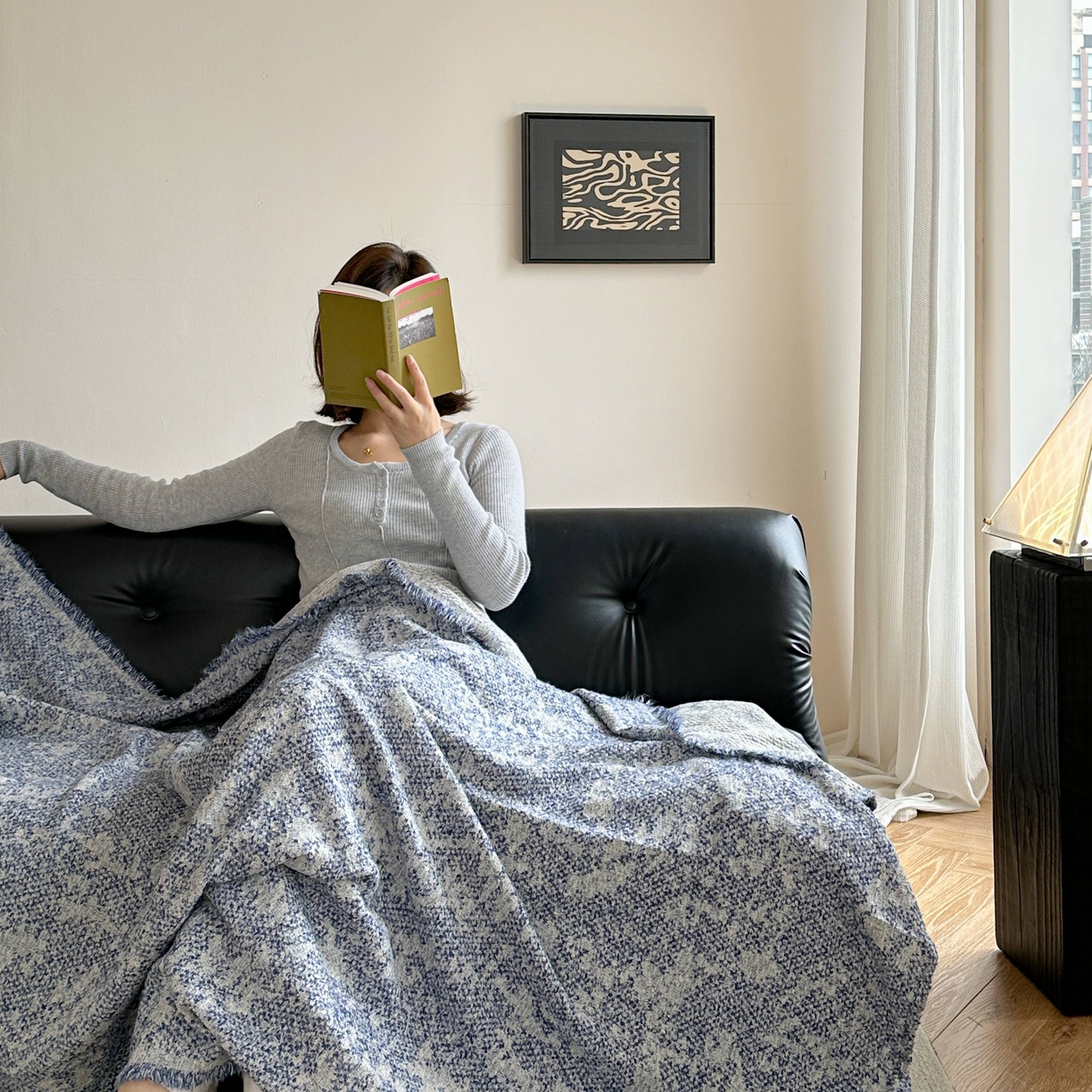 91家纺网 家纺一手货源 找家纺 金丝鸟家纺 2025春夏新款高端羊毛混纺盖毯毯子盖毯多功能盖毯飞机毯 利文 兰