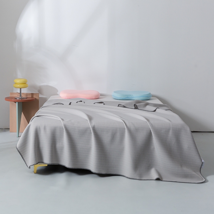 91家纺网 家纺一手货源 找家纺 柏薇2025新款A类华夫格400g凉感丝盖毯多功能双面用凉感夏凉被 双面纯凉感-星空灰