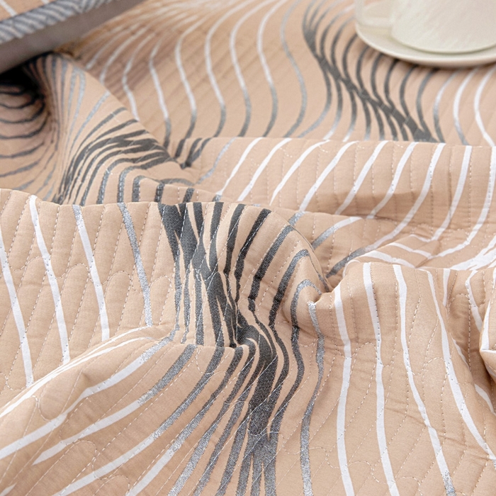 91家纺网 家纺一手货源 找家纺 情煊家纺 2025新款双面全棉夹棉床盖三件套 青春告白