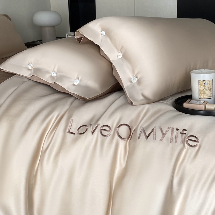 91家纺网 家纺一手货源 找家纺 优悦 2025新款冰丝印花刺绣双拼四件套-漫心 香槟色