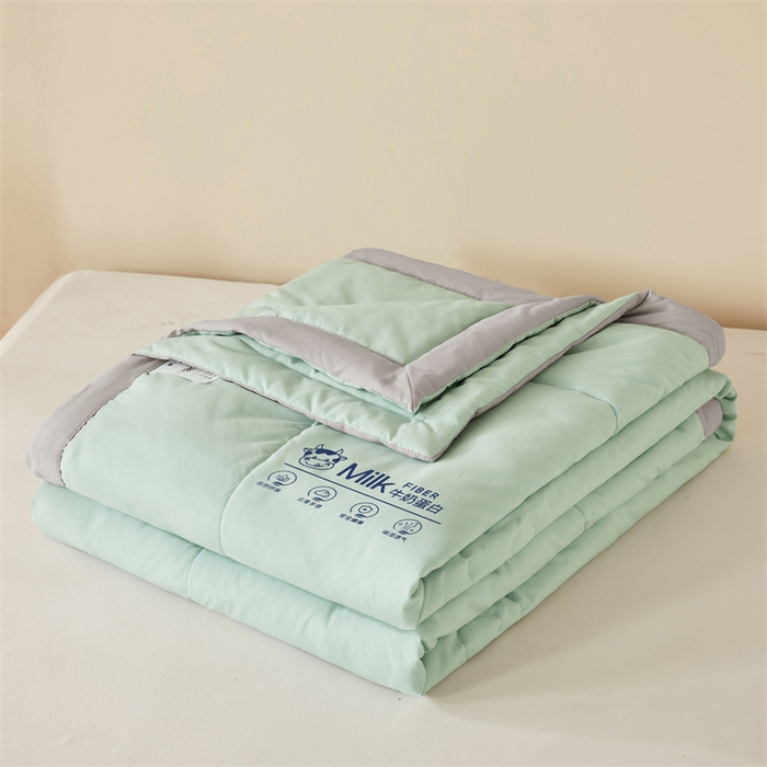 91家纺网 家纺一手货源 找家纺 猎鹿人家纺 2025新款牛奶蛋白夏被 星辰绿