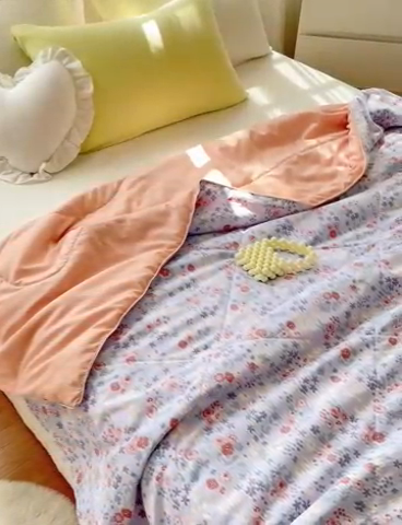 91家纺网 家纺一手货源 找家纺 梦恬佳 2025新款A类水洗皱皱棉夏凉被 甜蜜寄语