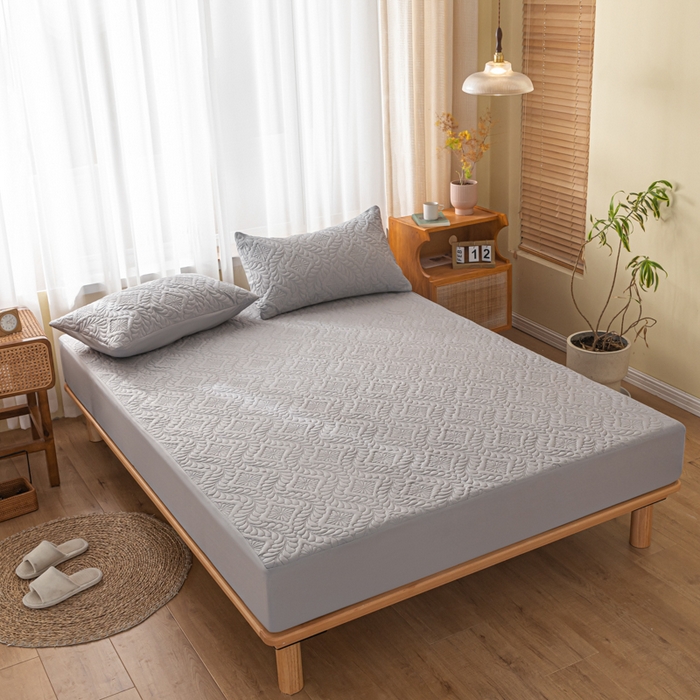 91家纺网 家纺一手货源 找家纺 梵克保罗 2025新款简约纯色水洗棉防水夹棉床笠 浅灰