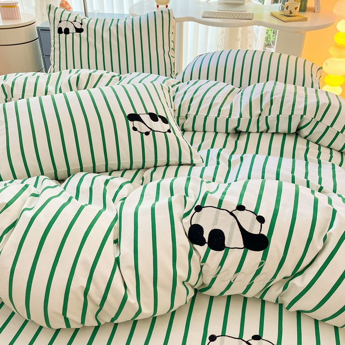 91家纺网 家纺一手货源 找家纺 雅居纺家纺 2025新款全棉老粗布绣花四件套单被套 萌仔熊猫