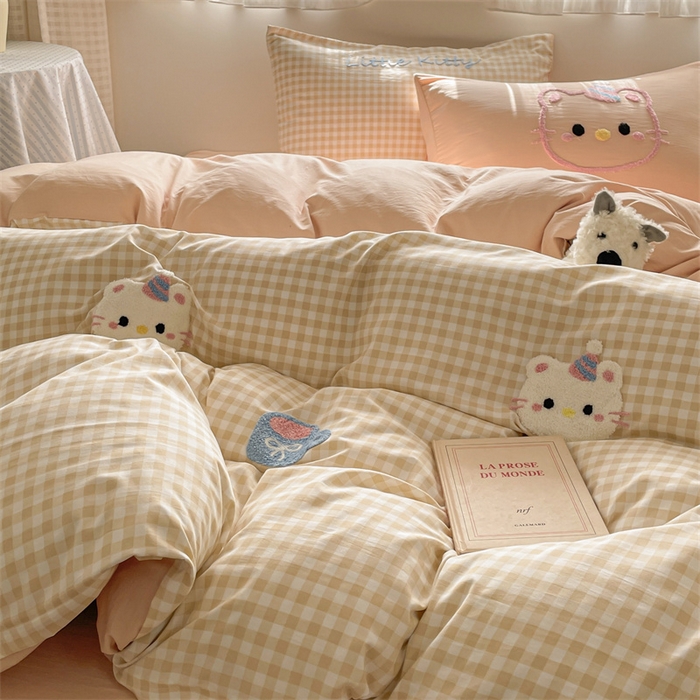 91家纺网 家纺一手货源 找家纺 星座家纺 2025新款水洗棉毛巾绣四件套 笑脸KT 杏格