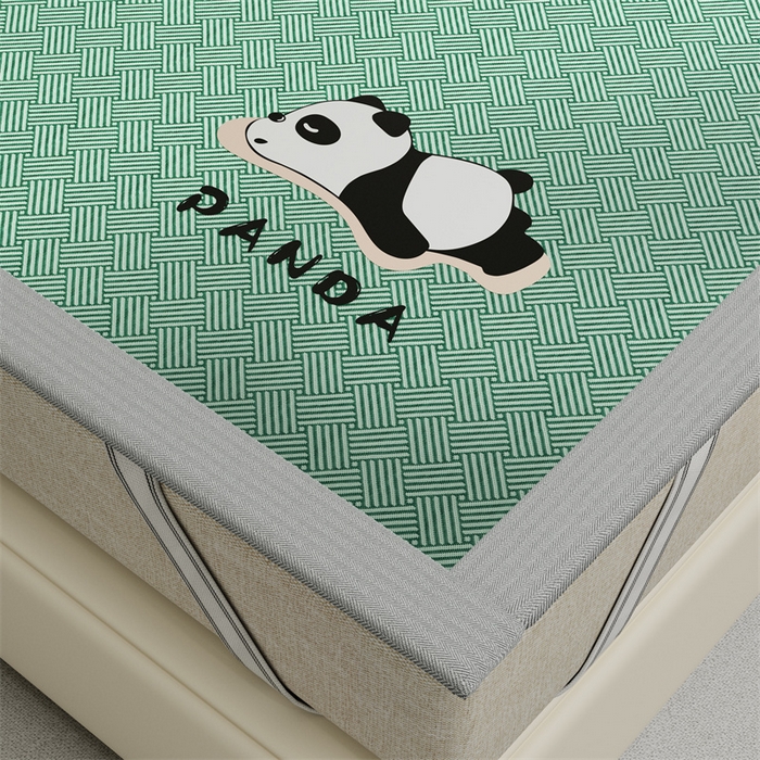 91家纺网 家纺一手货源 找家纺 卡初家居（原微来） 2025新款条纹熊猫烫画系列冰丝席 熊猫-绿色