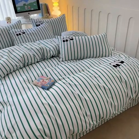 91家纺网 家纺一手货源 找家纺 雅居纺家纺 2025新款全棉老粗布绣花四件套单被套 萌仔熊猫