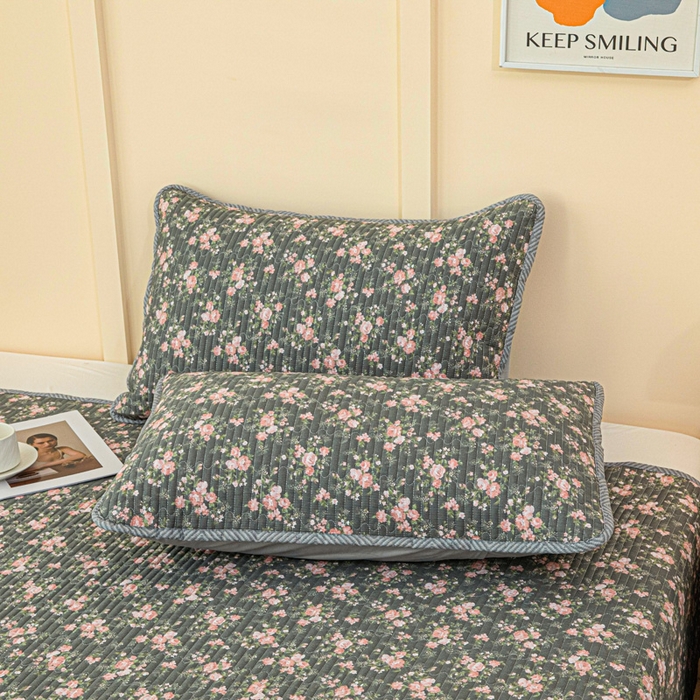 91家纺网 家纺一手货源 找家纺 情煊家纺 2025新款双面全棉夹棉床盖三件套 白兰地