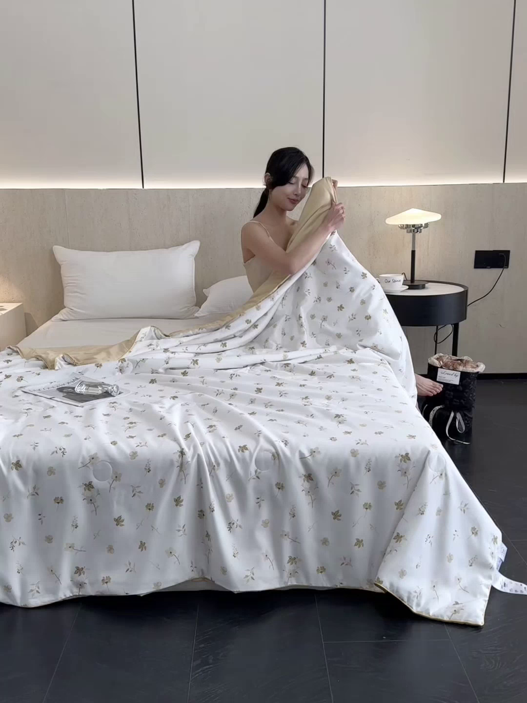 91家纺网 家纺一手货源 找家纺 眠多宝 2025新款舒适莱赛尔纤维夏被被子被芯 轻奢叠缎