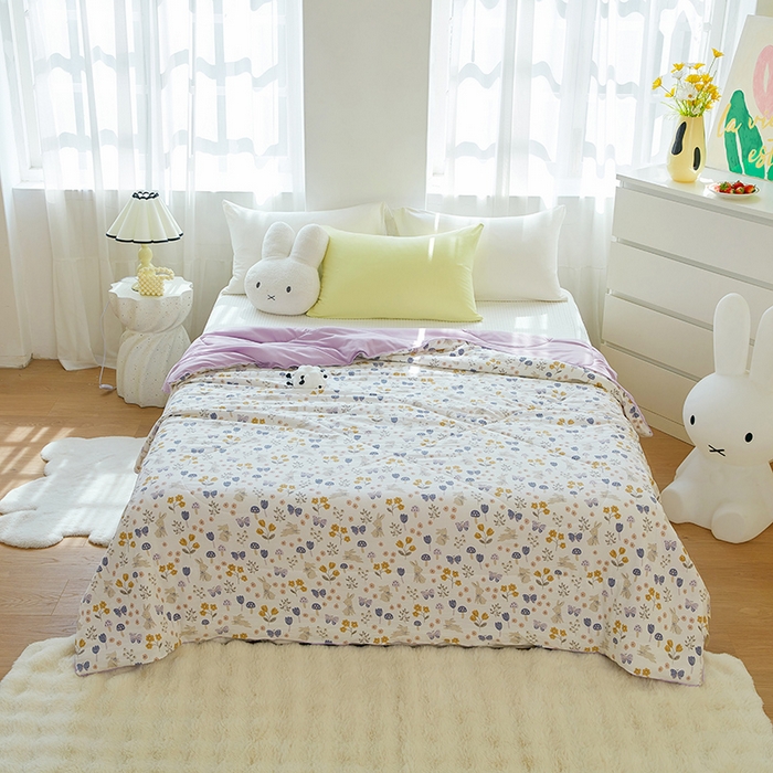 91家纺网 家纺一手货源 找家纺 梦恬佳 2025新款A类水洗皱皱棉夏凉被 兔野仙踪