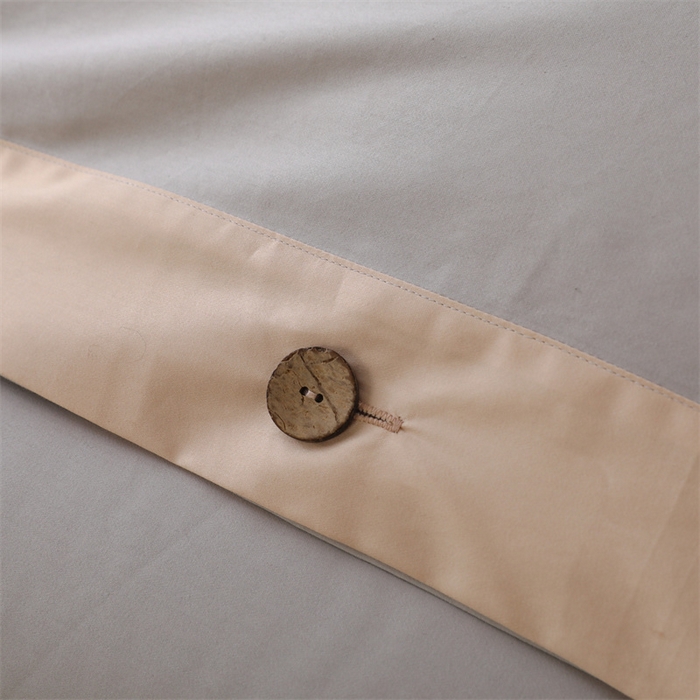 91家纺网 家纺一手货源 找家纺 暖洋 2025新款100支长绒棉绣花纽扣款四件套长绒棉四件套全棉四件套【礼盒包装】 月光灰