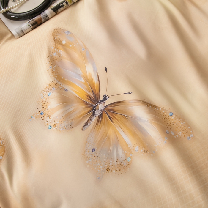 91家纺网 家纺一手货源 找家纺 氧家 2025新款60s贡缎长绒棉数码印花四件套（礼盒装） 蝶恋