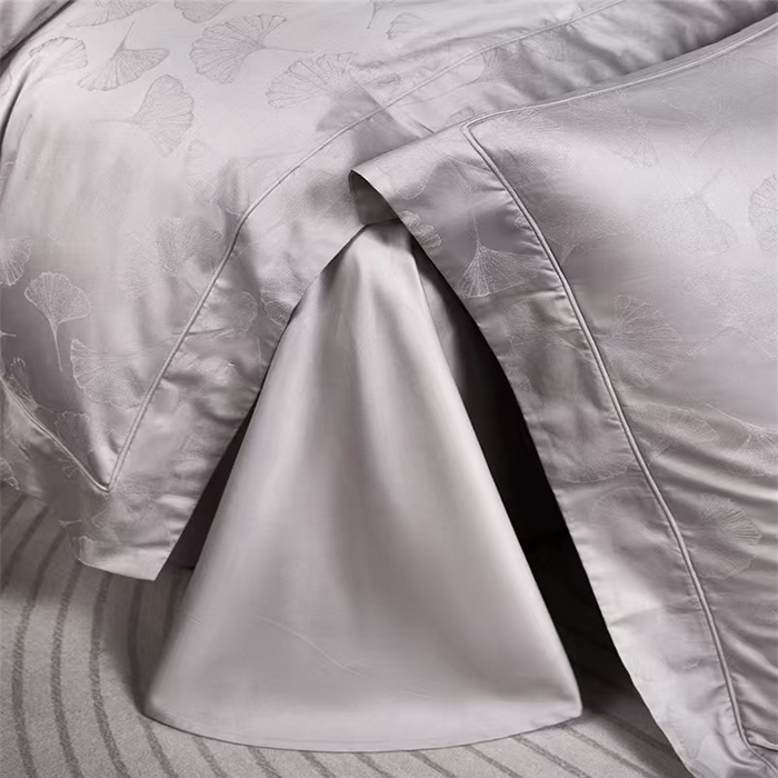 91家纺网 家纺一手货源 找家纺 优品阁 2024新款长绒棉贡缎提花--欧式轻奢提花系列叶叶情深-淡雅灰