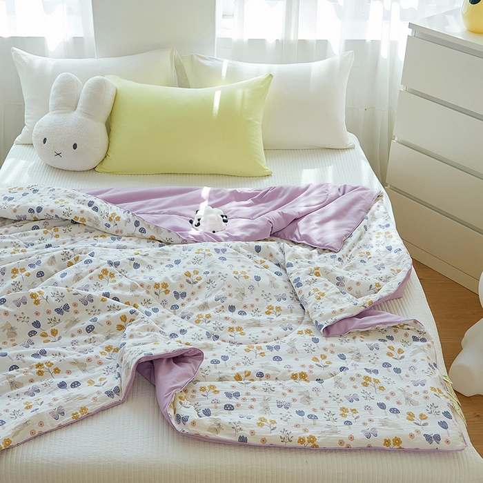 91家纺网 家纺一手货源 找家纺 梦恬佳 2025新款A类水洗皱皱棉夏凉被 兔野仙踪