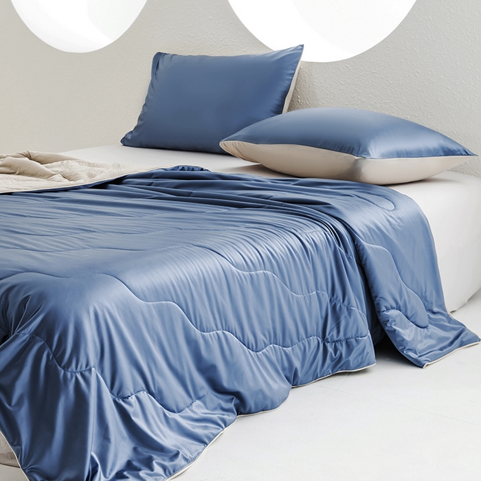 91家纺网 家纺一手货源 找家纺 恩和家纺 2025新款柔光缎冰美式凉感夏被被子被芯 布鲁蓝