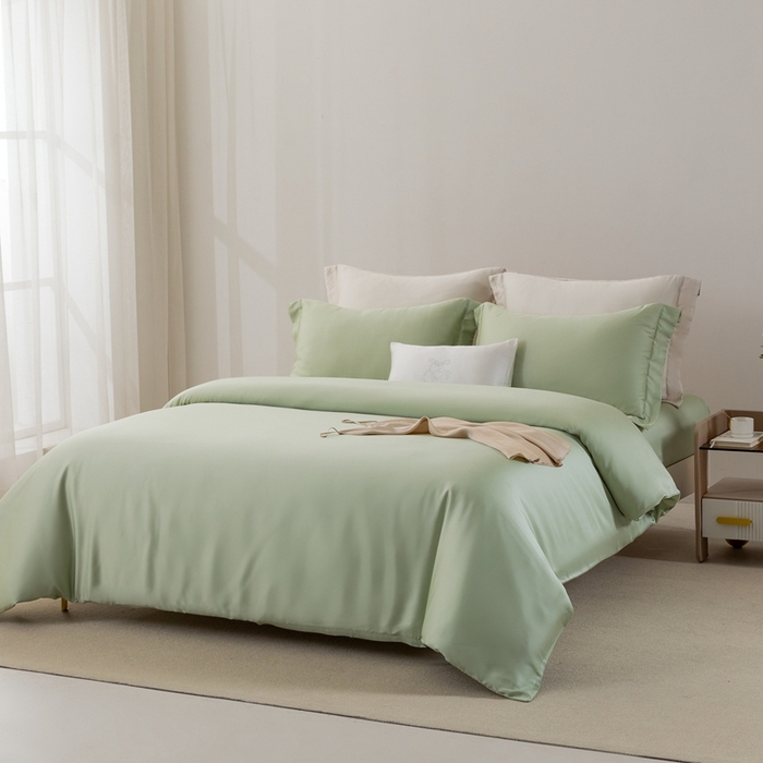 91家纺网 家纺一手货源 找家纺 121  2025新款60s支进口兰精天丝四件套-秋风QIUFENG系列（场景二） 多瑙绿