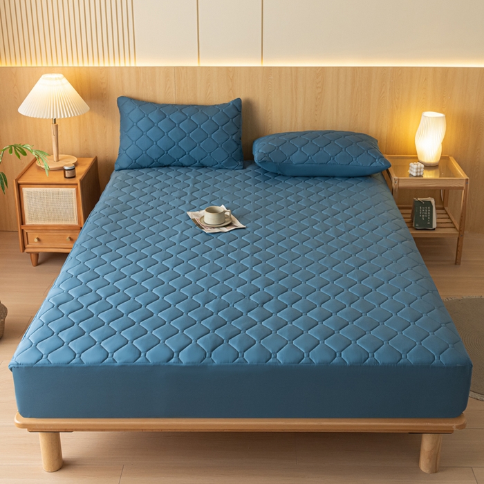 91家纺网 家纺一手货源 找家纺 梵克保罗 2025新款纯色加棉防水大豆纤维床笠 幽梦蓝