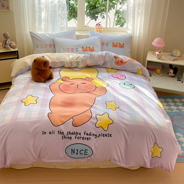 91家纺网 家纺一手货源 找家纺 博雅 2025新款全棉大版印花四件套-卡皮巴拉 星星卡皮巴拉