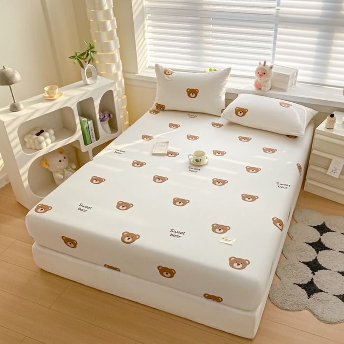 91家纺网 家纺一手货源 找家纺 梵克保罗 2025新款亲肤舒适全棉印花系列床笠 小熊熊