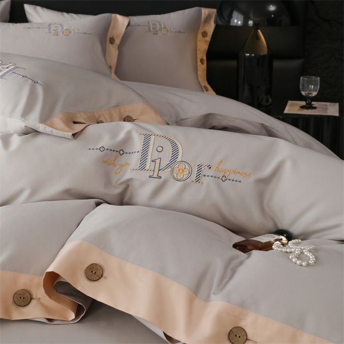 91家纺网 家纺一手货源 找家纺 暖洋 2025新款100支长绒棉绣花纽扣款四件套长绒棉四件套全棉四件套【礼盒包装】 月光灰