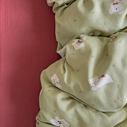 耀悦家纺 2025新款纯棉有氧双层纱四件套第二弹 快乐苹果熊