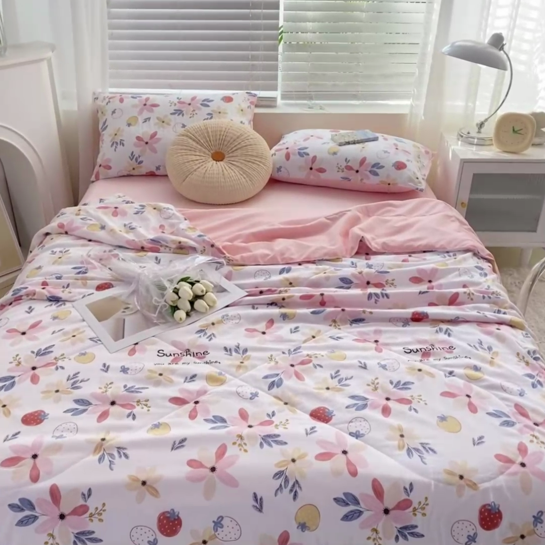 91家纺网 家纺一手货源 找家纺 穆琪 2025新款小花边印花夏被小清新夏凉被 浅夏时光