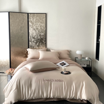 91家纺网 家纺一手货源 找家纺 （总）优悦 2025新款冰丝印花刺绣双拼四件套-漫心