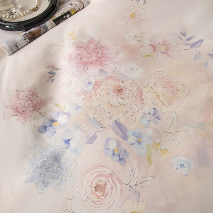 91家纺网 家纺一手货源 找家纺 氧家 2025新款60s贡缎长绒棉数码印花四件套（礼盒装） 花似锦