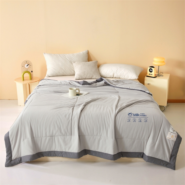 91家纺网 家纺一手货源 找家纺 猎鹿人家纺 2025新款牛奶蛋白夏被 太空灰