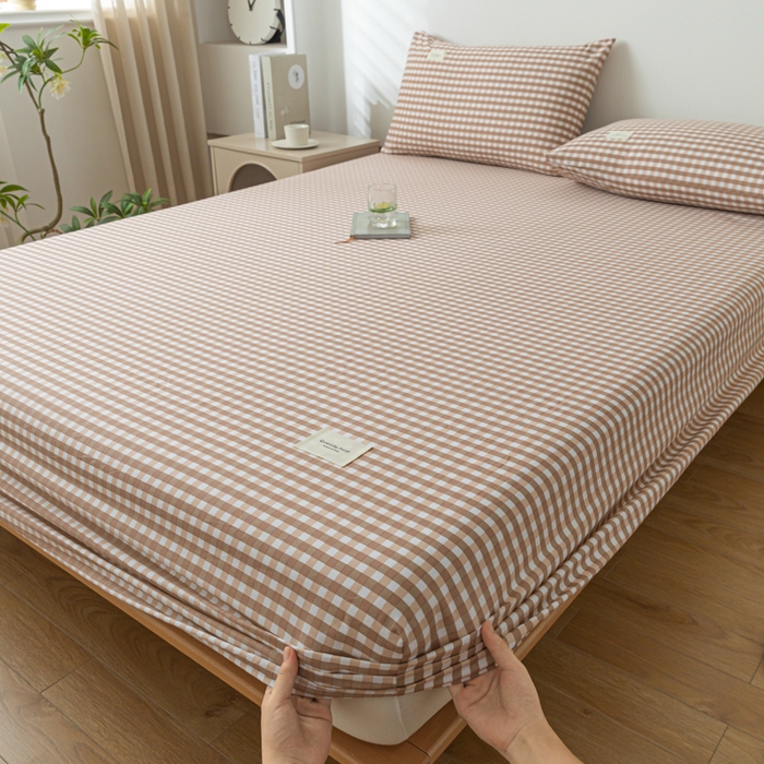 91家纺网 家纺一手货源 找家纺 梵克保罗 2025新款亲肤舒适全棉印花系列床笠 丁香粉格