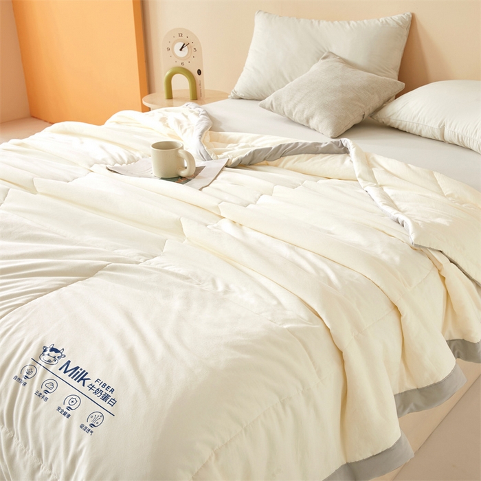 91家纺网 家纺一手货源 找家纺 猎鹿人家纺 2025新款牛奶蛋白夏被 元气白